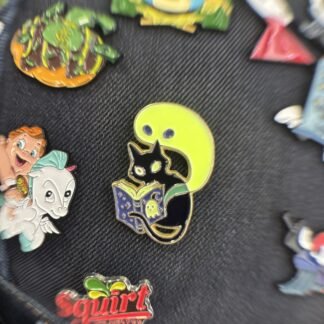 Pin Gato negro