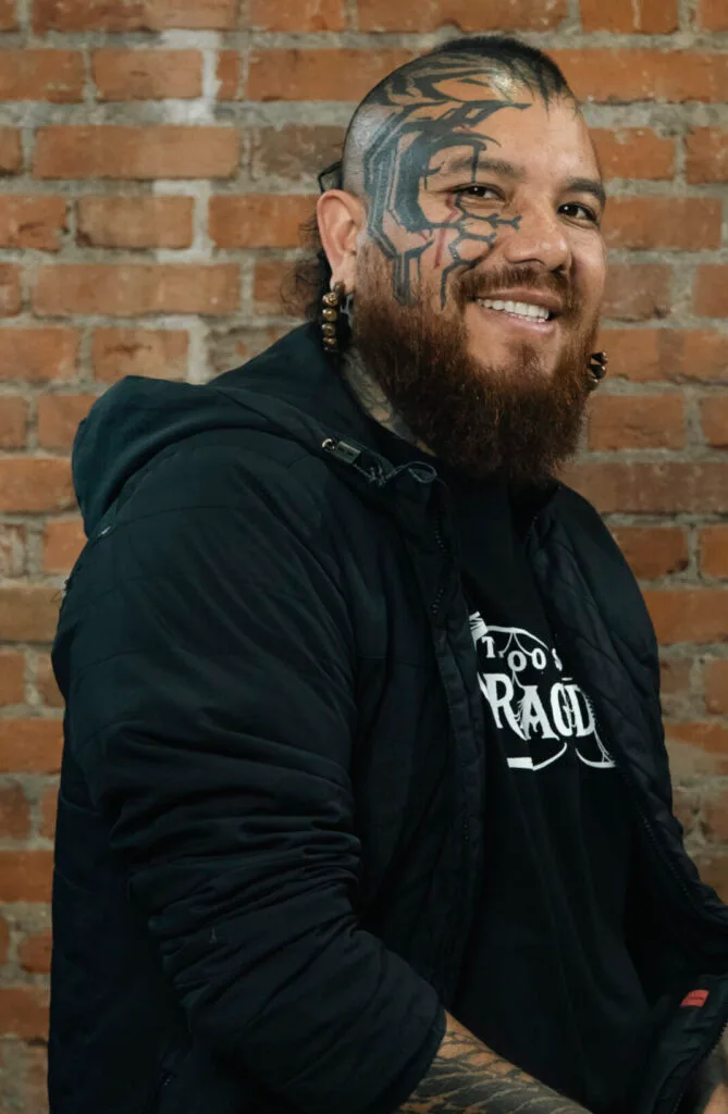 Rene Ruiz Artista en Armageddon San José